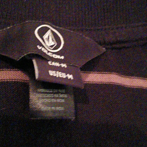 Volcom button collared perfect condition mens size medium - Picture 3 of 9